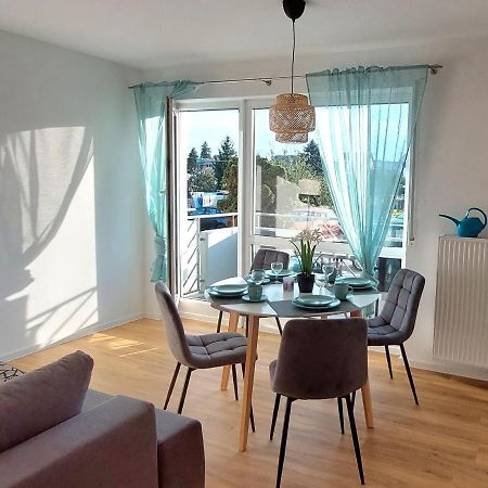 Moderne Wohnung Mit Vollausstattung In Ruhiger Lage, W-Lan Grossrohrsdorf Bagian luar foto