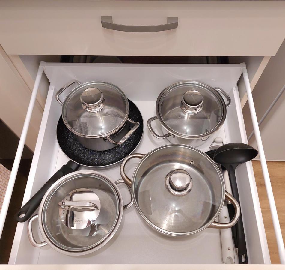 Moderne Wohnung Mit Vollausstattung In Ruhiger Lage, W-Lan Grossrohrsdorf Bagian luar foto