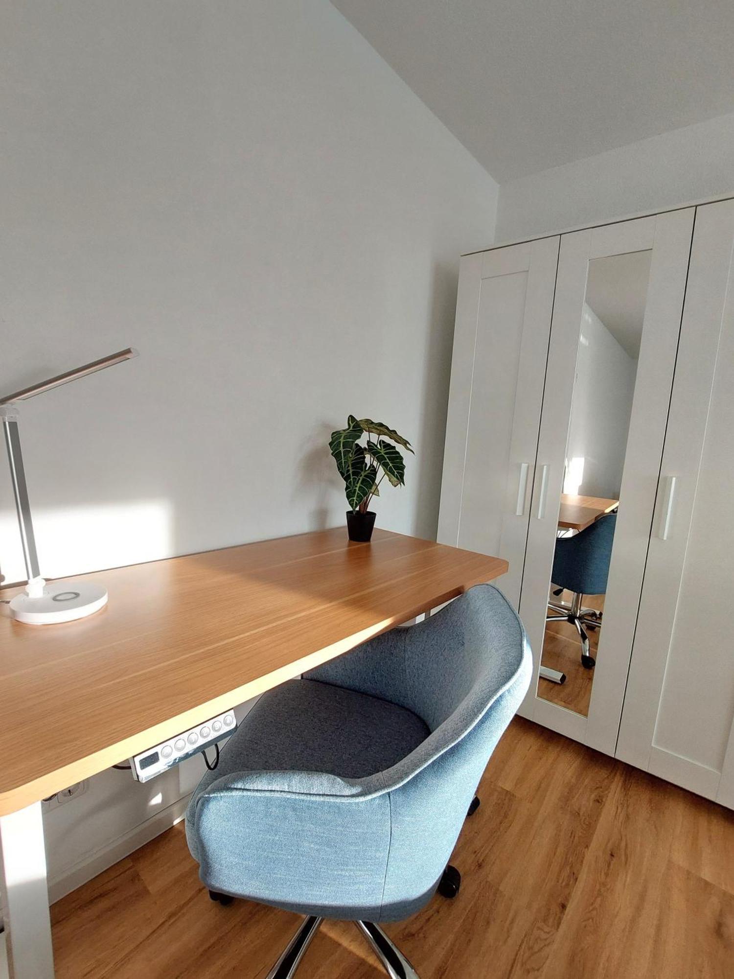 Moderne Wohnung Mit Vollausstattung In Ruhiger Lage, W-Lan Grossrohrsdorf Bagian luar foto